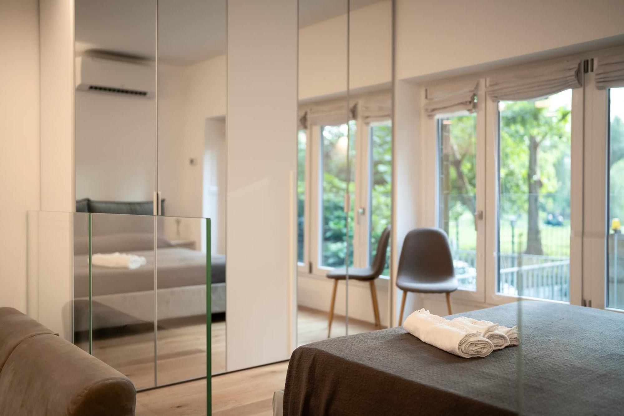 Appartamento In Centro Vista Parco - Biancospino Apartments Милан Экстерьер фото